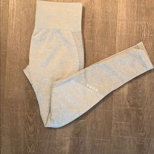 Kora (ACTA) work out leggings